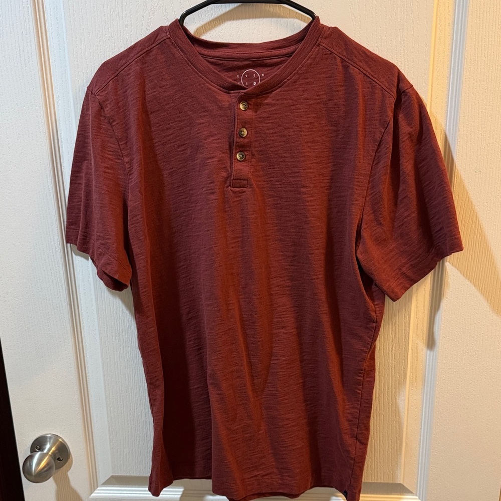 Men's Short Sleeve Shirt in Deep Red